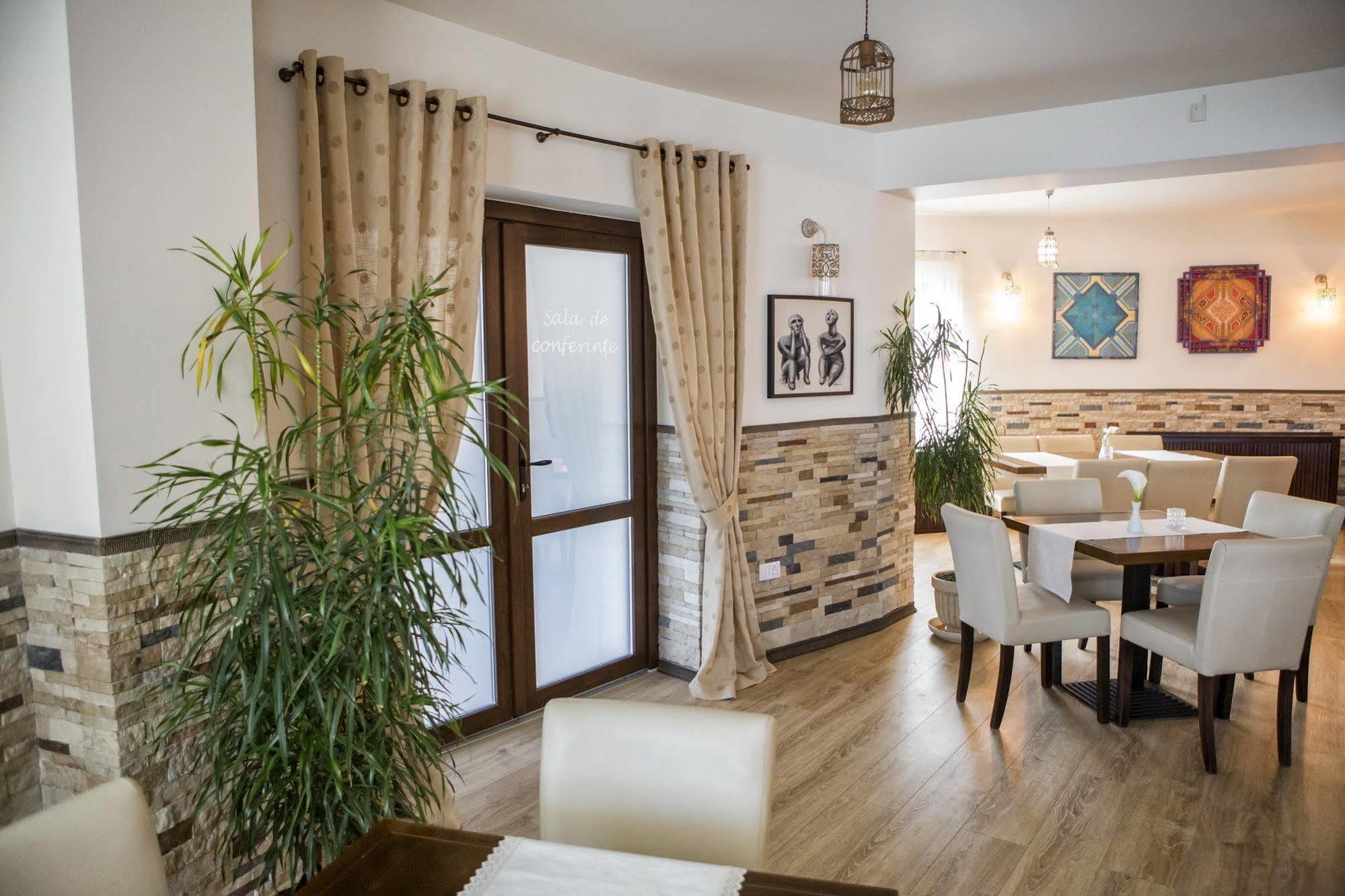 Armonia By Aristocratis 4* Targu Neamt